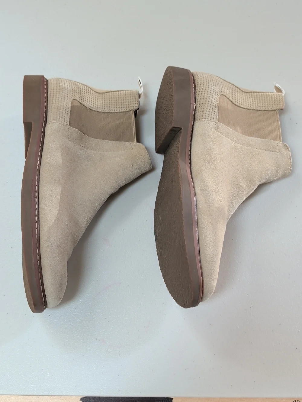 Steve Madden, Highlyte, Tan Suede Ankle Boots. Size 8